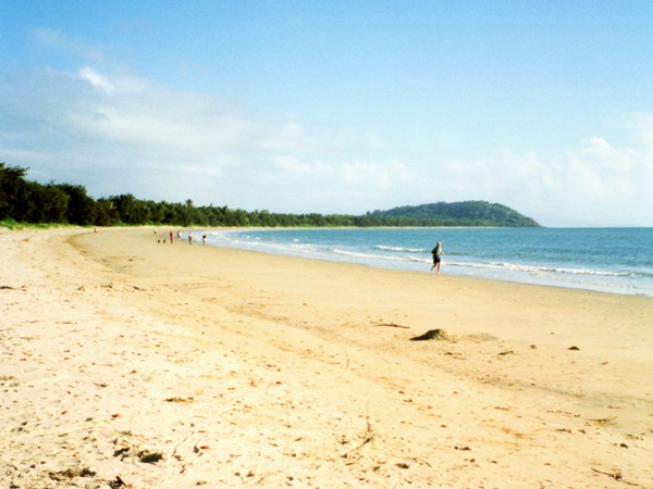 Qld run 04 Four Mile Beach 02