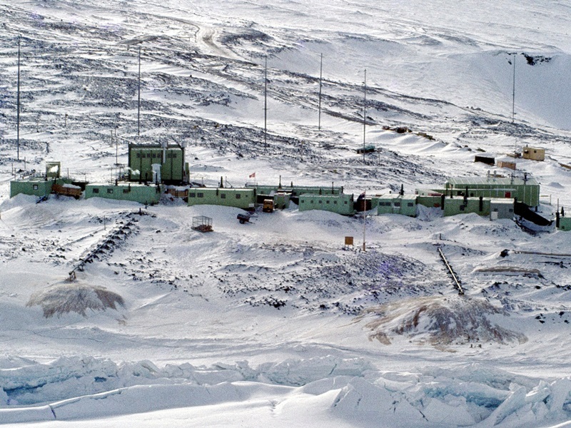 ANTARCTICA-03-REDUCED