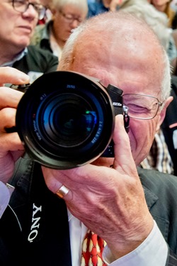 Camera-Sony-RX10iv-02