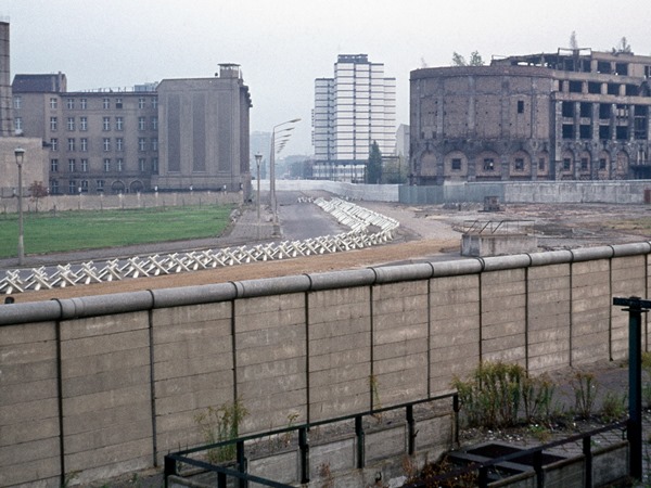 Countries-033-East-Germany-02